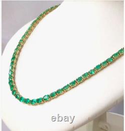 14Ct Round Cut Green Emerald Lab-Created Women's Pendant 14K Yellow Gold Finish