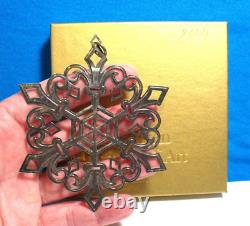 2000 MUSEUM OF MODERN ART SNOWFLAKE ORNAMENT STERLING SILVER With BOX 15.5 GRAMS