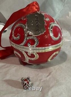 2017 Pandora Christmas Spectacular Radio City Rockettes Ornament Ball With CHARM