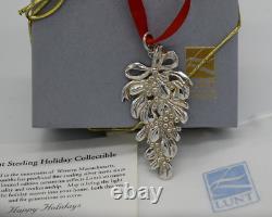 Lunt Silversmiths Sterling Silver Christmas Ornament Mistletoe NOS Box