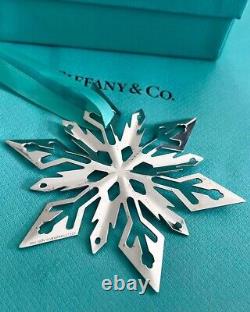 Tiffany & Co INTRICATE CHRISTMAS SNOWFLAKE STERLING 925 ORNAMENT 2021 Italy