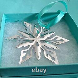 Tiffany & Co INTRICATE CHRISTMAS SNOWFLAKE STERLING 925 ORNAMENT 2021 Italy