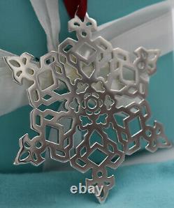 Tiffany Co Sterling Silver Lacy 6 pnt Snowflake Christmas Ornament w Pouch